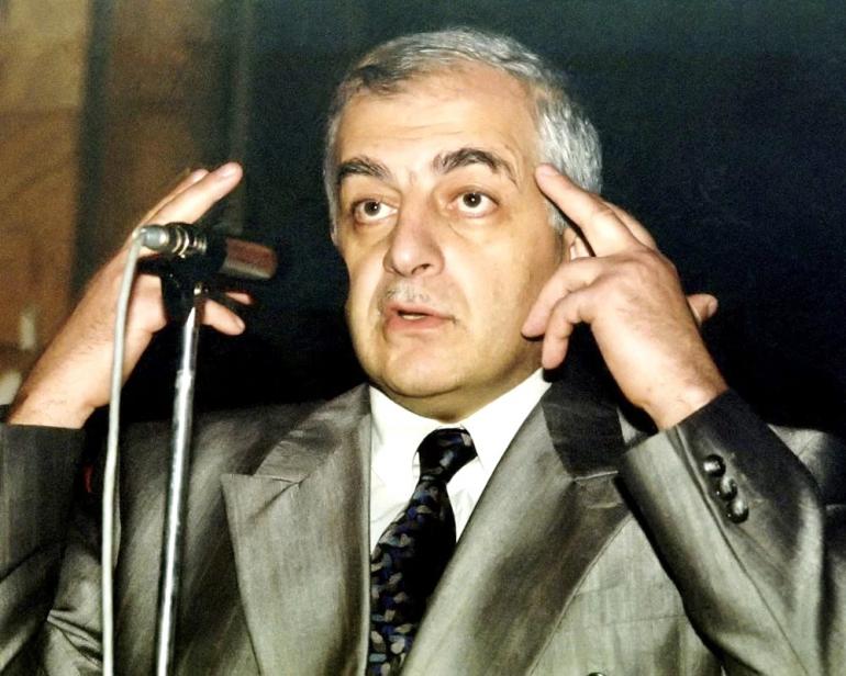 Будучи апологетом «Кровавой свадьбы», первый президент Грузии Звиад Гамсахурдия амнистировал её невесту — террористку Тинатин Петвиашвили