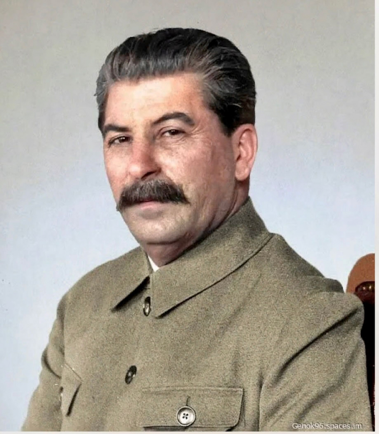 Согласно версии, которой придерживаются апологеты «исторической школы» предателя Резуна («Суворова»), Сталин сам хотел напасть на Германию, а Гитлер упредил его в этом намерении, нанеся превентивный удар