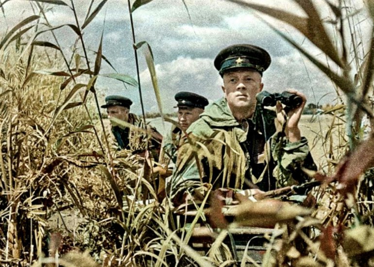 19 июня 1941 года. Пограничники в дозоре. В районе поселка Вилково в дельте Дуная. Фотограф: Георгий Зельма